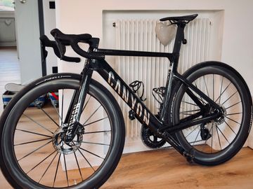 Used Canyon Aeroad CFR Di2 2026 Frameset 2026 Road & Gravel, Black — image 3 of 11