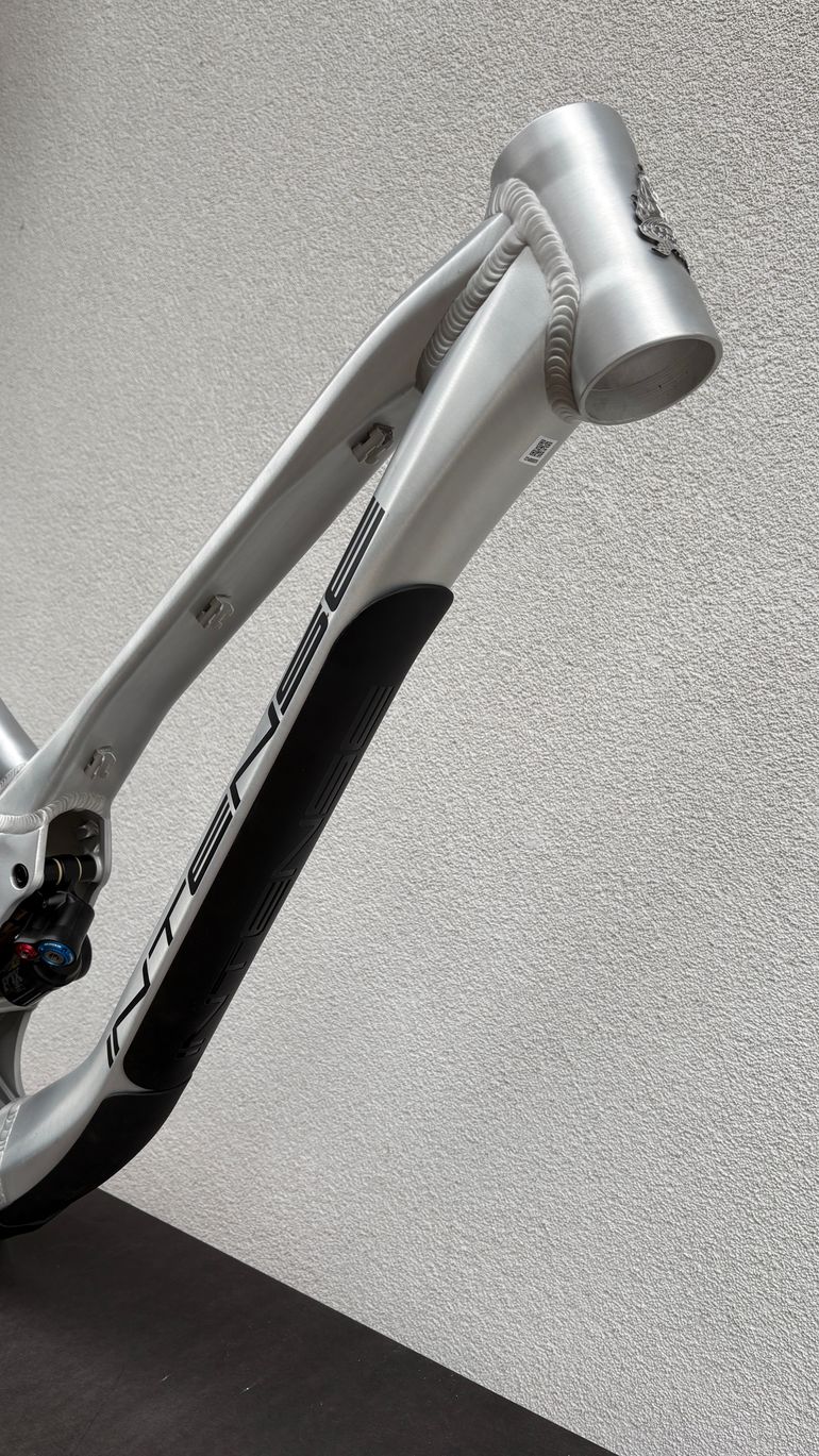 Gebrauchtes Intense M1 Performance 279 Mullet RAW Frameset Frameset 2024 Mountainbike, Hellgrau — Bild 8 von 10