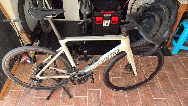 Brugt Megamo PULSE ELITE 20 LTD 2023 2023 Road & Gravel — billede 2 af 5