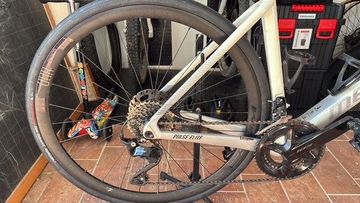 Tweedehands Megamo PULSE ELITE 20 LTD 2023 2023 Road & Gravel — afbeelding 4 van 5