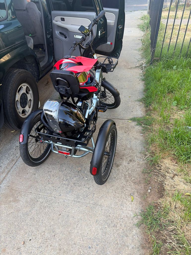 Used Lectric eBikes Custom 2024 Urban, Light Gray — image 3 of 5