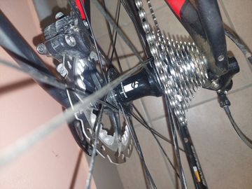Tweedehands Trek Domane S 5 Disc 2017 2017 Road & Gravel — afbeelding 3 van 14
