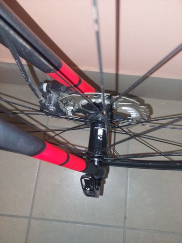 Tweedehands Trek Domane S 5 Disc 2017 2017 Road & Gravel — afbeelding 2 van 14