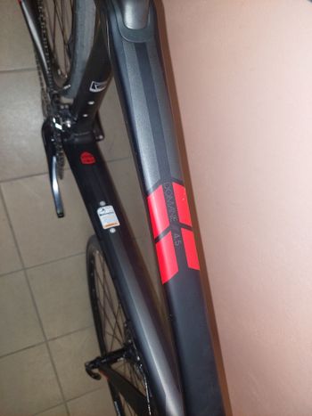 Trek Domane S 5 Disc 2017 2017 Road & Gravel usato, Nero — immagine 8 di 14