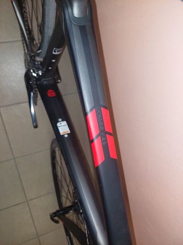Tweedehands Trek Domane S 5 Disc 2017 2017 Road & Gravel — afbeelding 8 van 14