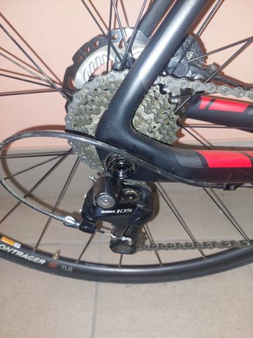 Tweedehands Trek Domane S 5 Disc 2017 2017 Road & Gravel — afbeelding 4 van 14