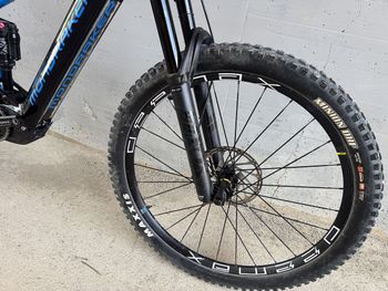 Mondraker CRAFTY R 2023 2023 Mountainbike usato, Blu — immagine 3 di 12