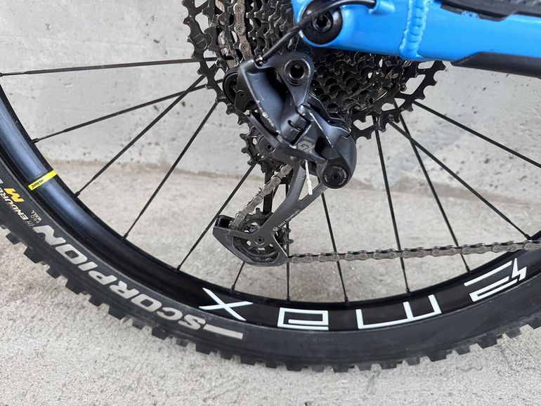 Mondraker CRAFTY R 2023 2023 Mountainbike usato, Blu — immagine 12 di 12