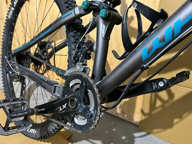 Used Whyte Custom Shimano Deore XT 2018 Mountainbike, Light Gray — image 9 of 11