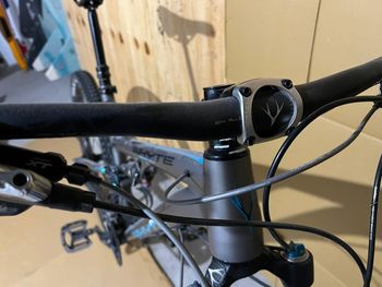 Used Whyte Custom Shimano Deore XT 2018 Mountainbike, Light Gray — image 11 of 11