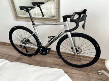 Brugt BMC Roadmachine 01 FOUR 2024 2024 Road & Gravel — billede 14 af 15