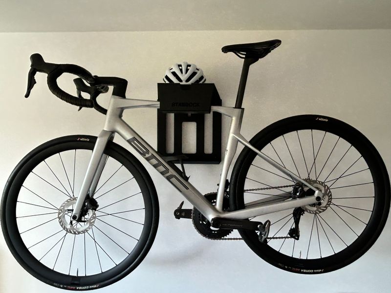 Použité BMC Roadmachine 01 FOUR 2024 2024 Road & Gravel
