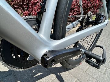 Used BMC Roadmachine 01 FOUR 2024 2024 Road & Gravel, Light Gray — image 6 of 16