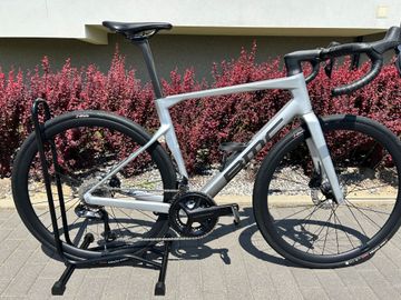 Used BMC Roadmachine 01 FOUR 2024 2024 Road & Gravel, Light Gray — image 15 of 16