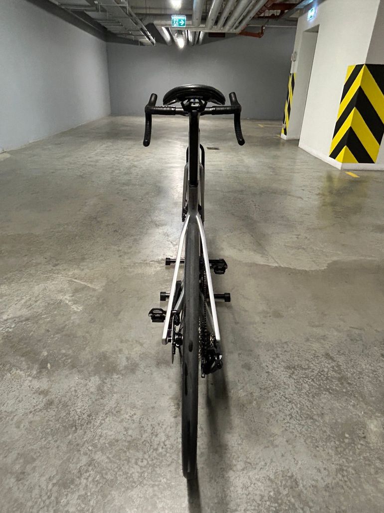 Brugt BMC Roadmachine 01 FOUR 2024 2024 Road & Gravel — billede 8 af 15