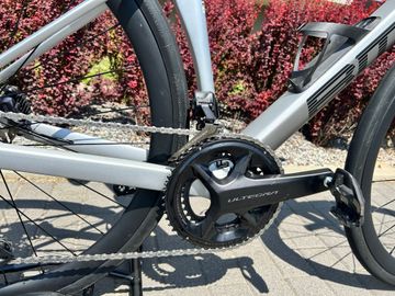 Used BMC Roadmachine 01 FOUR 2024 2024 Road & Gravel, Light Gray — image 5 of 16