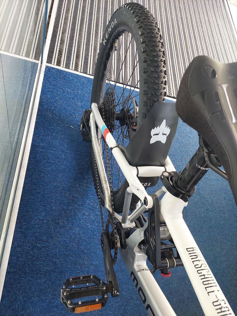 Tweedehands Mondraker FACTOR 26 2023 2023 Youth — afbeelding 5 van 6