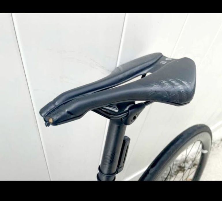 Used Felt Custom Shimano Ultegra 2022 Road & Gravel, Blue — image 8 of 9