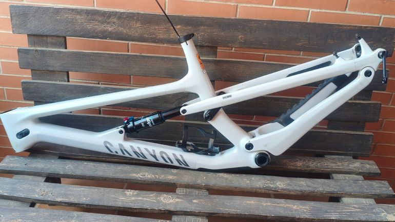 Brugt Canyon Spectral 125 CF 9 2023 Frameset 2023 Mountainbike — billede 2 af 17