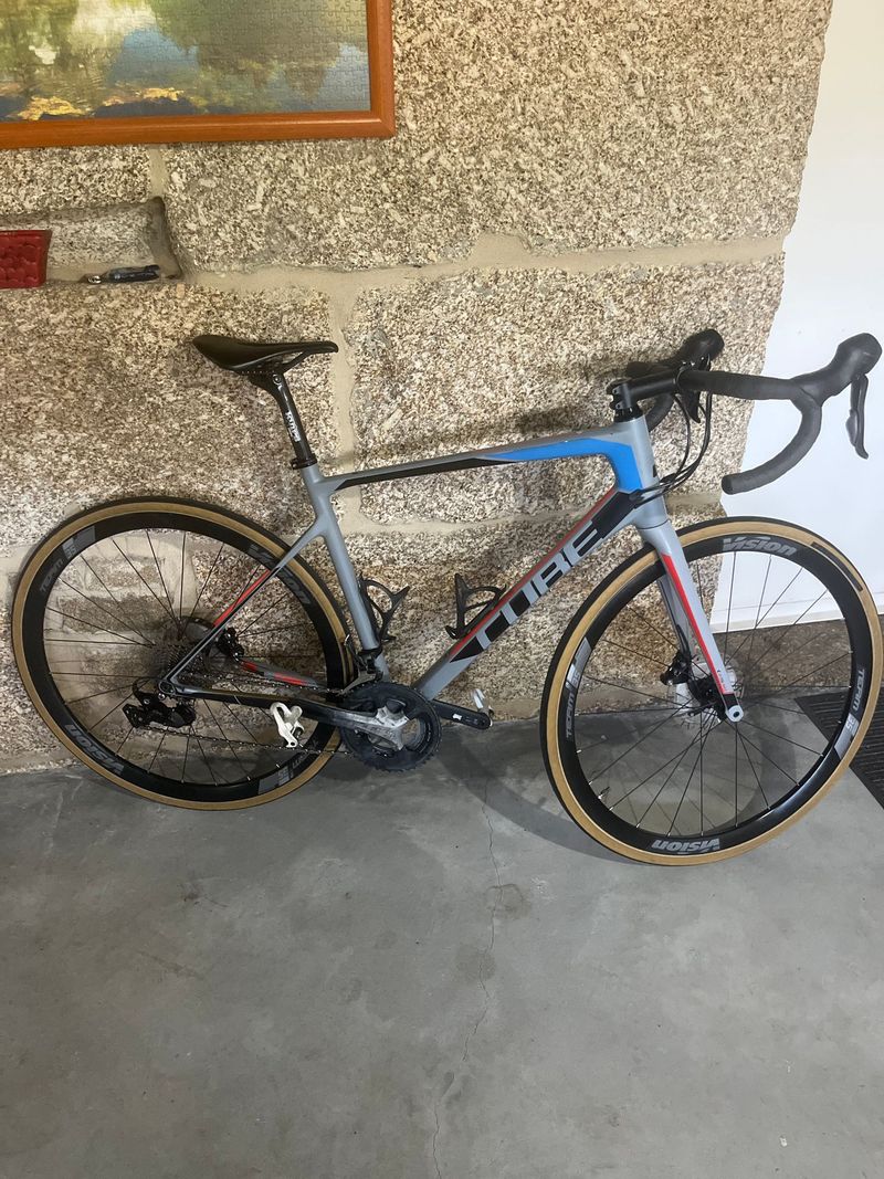 Used CUBE Attain Shimano 105 2018 Road & Gravel