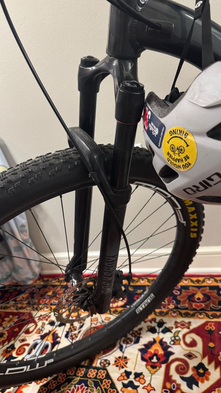 Used Giant Talon 0 2022 2022 Mountainbike, Light Gray, 27.5, 29 — image 5 of 8