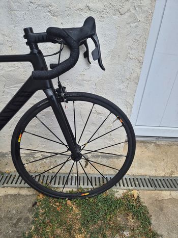 Brugt Canyon Ultimate CF SL Upgradé 2020 Road & Gravel — billede 3 af 8