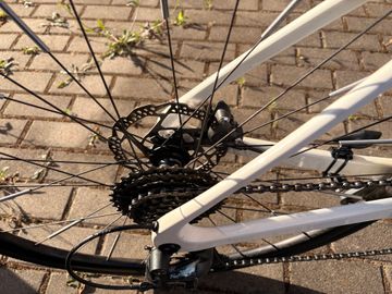 Used Orbea ORCA M40 2022 2022 Road & Gravel, White — image 4 of 5