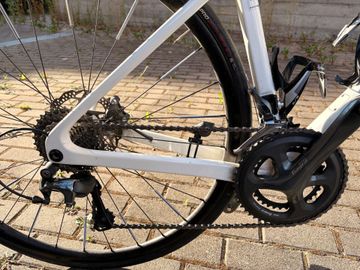 Used Orbea ORCA M40 2022 2022 Road & Gravel, White — image 3 of 5