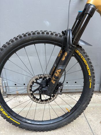 Brugt Orbea RALLON M10 2023 2023 Mountainbike — billede 6 af 6