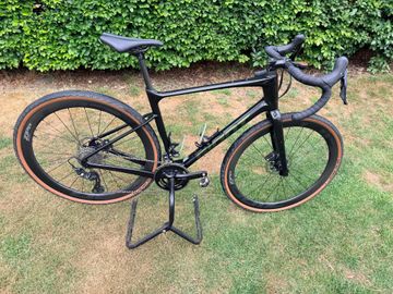 Giant Revolt Advanced 0 2023 2023 Road & Gravel d'occasion — image 1 sur 6