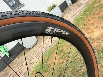 Giant Revolt Advanced 0 2023 2023 Road & Gravel d'occasion — image 6 sur 6