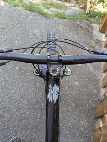 Used Propain SPINDRIFT 4 CF Performance 2024 2024 Mountainbike, Black, 27.5 — image 7 of 11