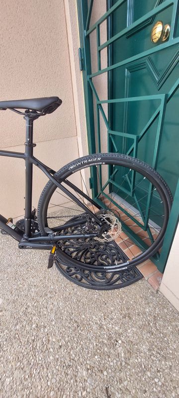 Used Trek Crossrip Shimano 105 2017 Road & Gravel, Black — image 11 of 11