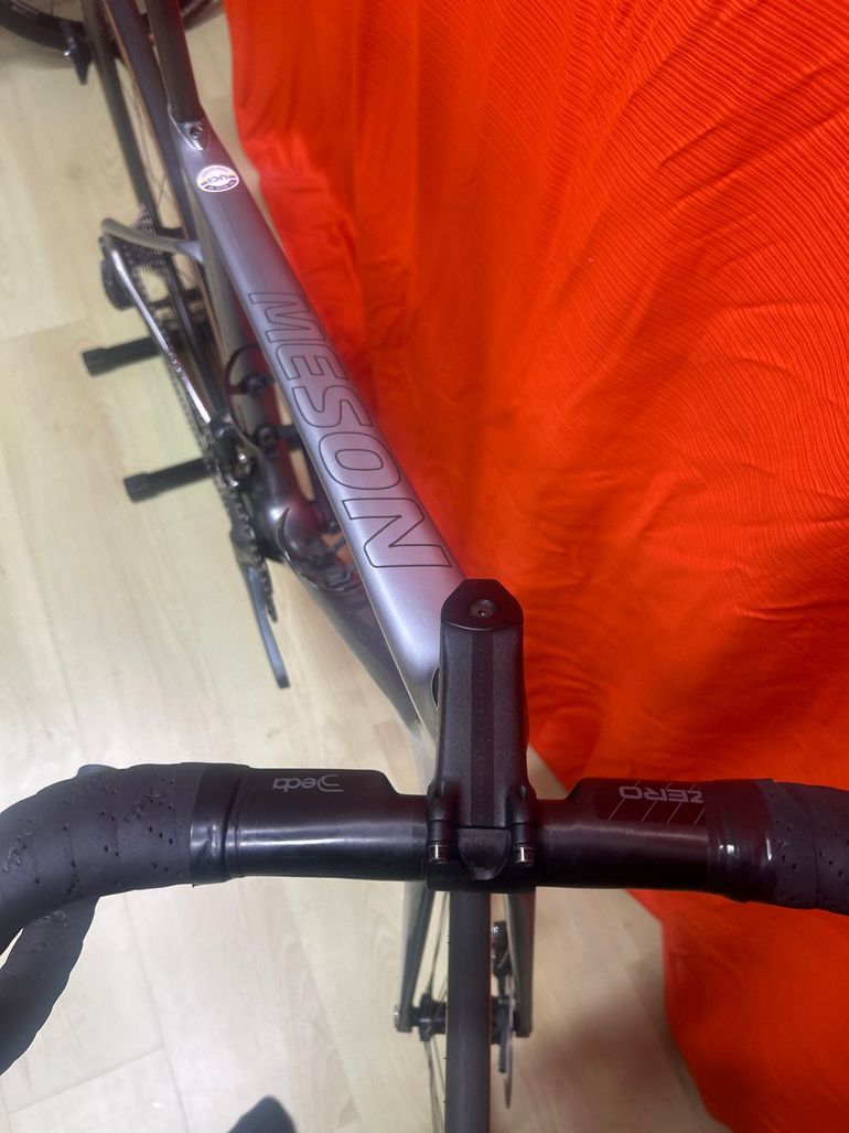 Isaac Meson Shimano Ultegra Di2 2022 Road & Gravel usato, Grigio chiaro — immagine 7 di 9
