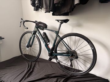 Tweedehands Canyon Ultimate CF 7 Di2 2026 2026 Road & Gravel — afbeelding 2 van 5