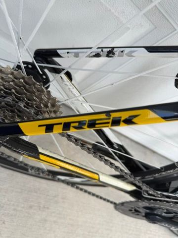Used Trek Madone 6.2 2011 2011 Road & Gravel, Black — image 13 of 15