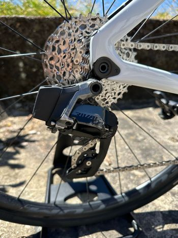Used Stevens Arcalis SRAM Rival eTap AXS 2024 Road & Gravel, White — image 2 of 12