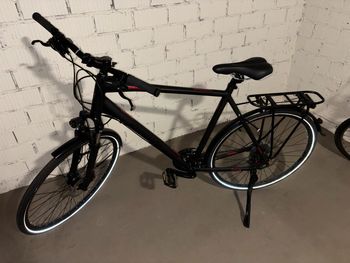 Brugt RIVERSIDE Gebraucht - Trekkingrad 28 Zoll 720 TR Damen Schwarz 2025 2025 Urban & Touring