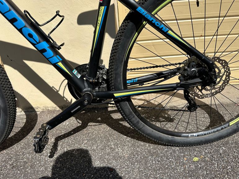 Bianchi Kuma 27.2 2017 2017 Mountainbike usato, Nero — immagine 2 di 13