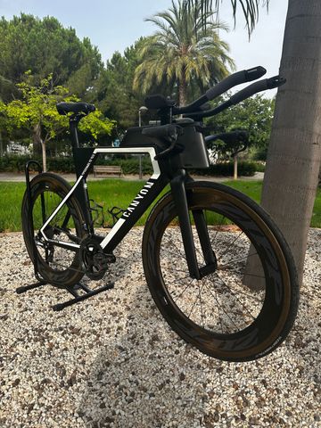 Używany Canyon Speedmax CF SLX 9.0 SL 2018 2018 Road & Gravel — zdjęcie 4 z 21