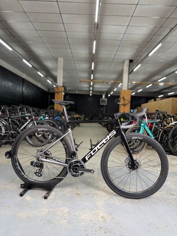 Tweedehands Focus Izalco Max SRAM RED ETap 2021 Road & Gravel