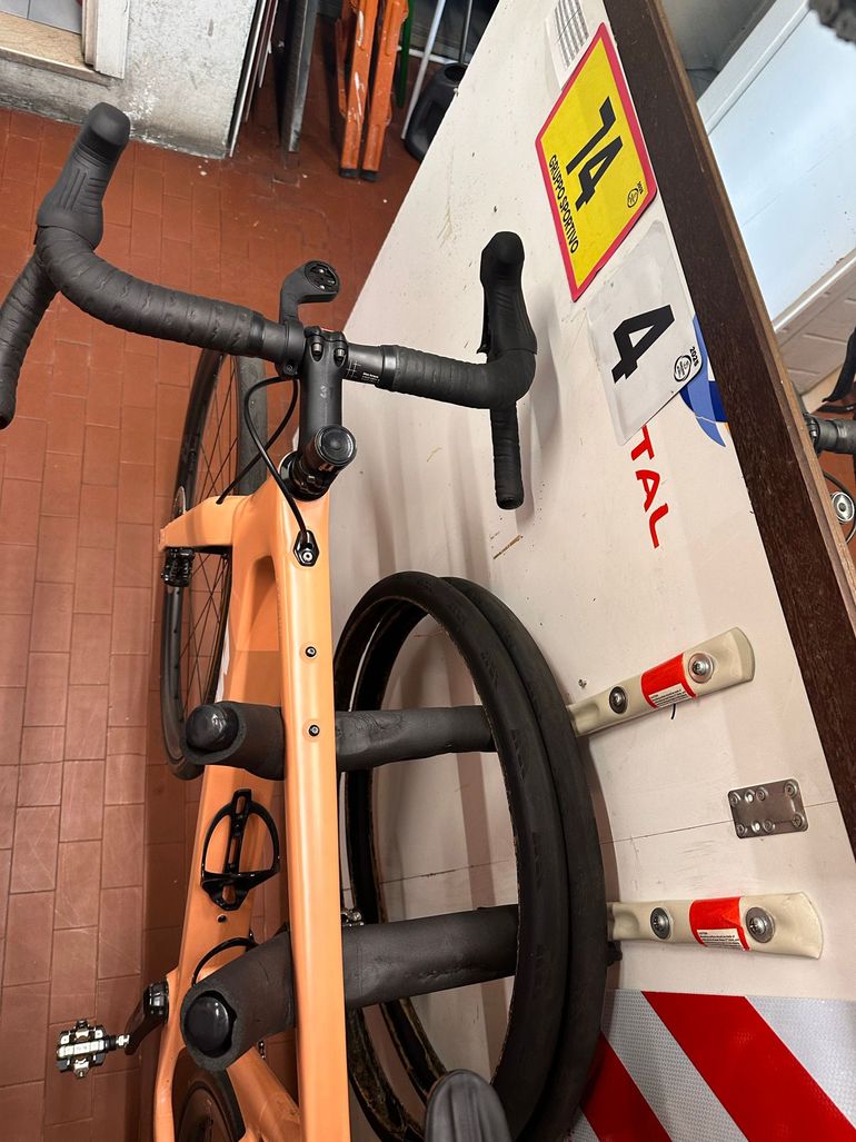 Brugt 3T Exploro Shimano GRX Di2 2024 Road & Gravel — billede 7 af 14
