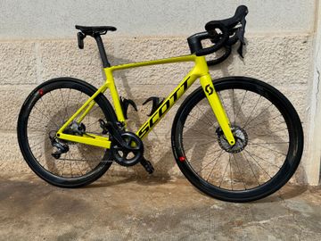 Gebrauchtes Scott Addict RC 30 2020 2020 Road & Gravel, Weiß — Bild 11 von 23