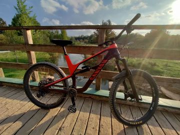 Tweedehands Canyon Spectral CF 7.0 2019 2019 Mountainbike — afbeelding 3 van 5