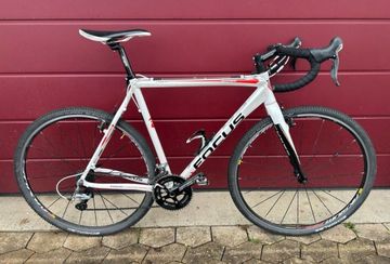 Tweedehands Focus Mares AX 1 Custom Shimano 105 2011 Road & Gravel — afbeelding 1 van 8