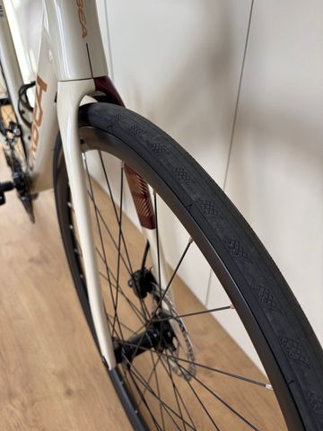 Used Orbea ORCA M30 2025 2025 Road & Gravel, White — image 4 of 8