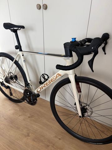 Used Orbea ORCA M30 2025 2025 Road & Gravel, White — image 1 of 8