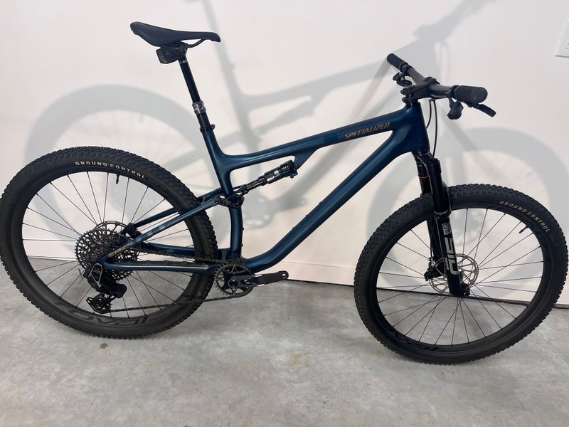 Used Specialized Epic EVO Pro LTD 2023 2023 Mountainbike, Green, 29 — image 1 of 16