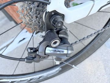 Used Specialized Shiv Shimano Dura Ace 2013 Road & Gravel, White — image 3 of 18
