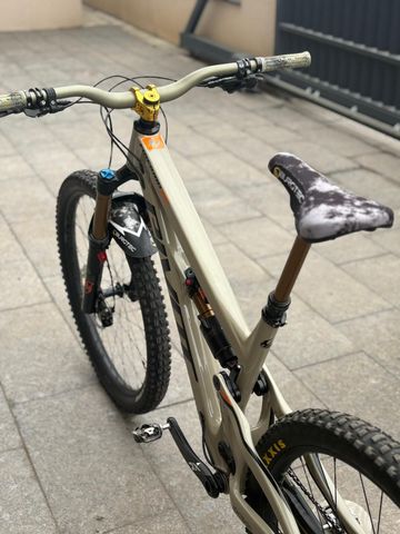 Tweedehands Pivot Firebird 29 Pro X01 2019 2019 Mountainbike — afbeelding 5 van 8